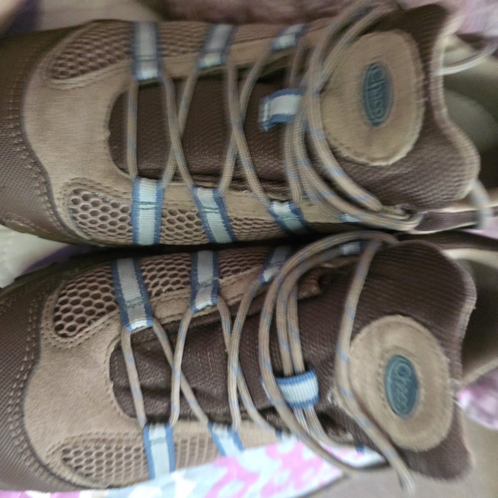 Women's Athletic Shoes in Brown and Blue